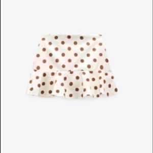 Mini polka dot skirt